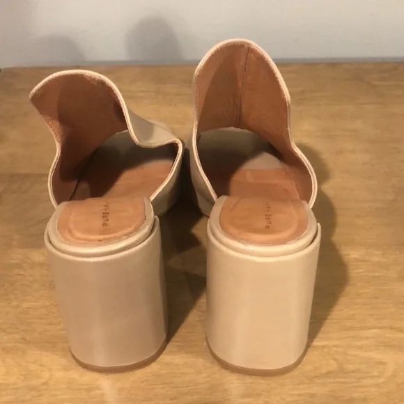 Pure Navy tam block mule heels - Picture 5 of 7